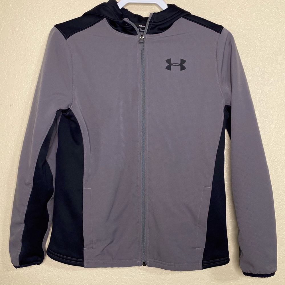 Under armour cold gear zip up loose jacket for boys size Junior large